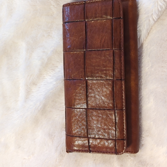 Three wallets - Picture 3 of 4